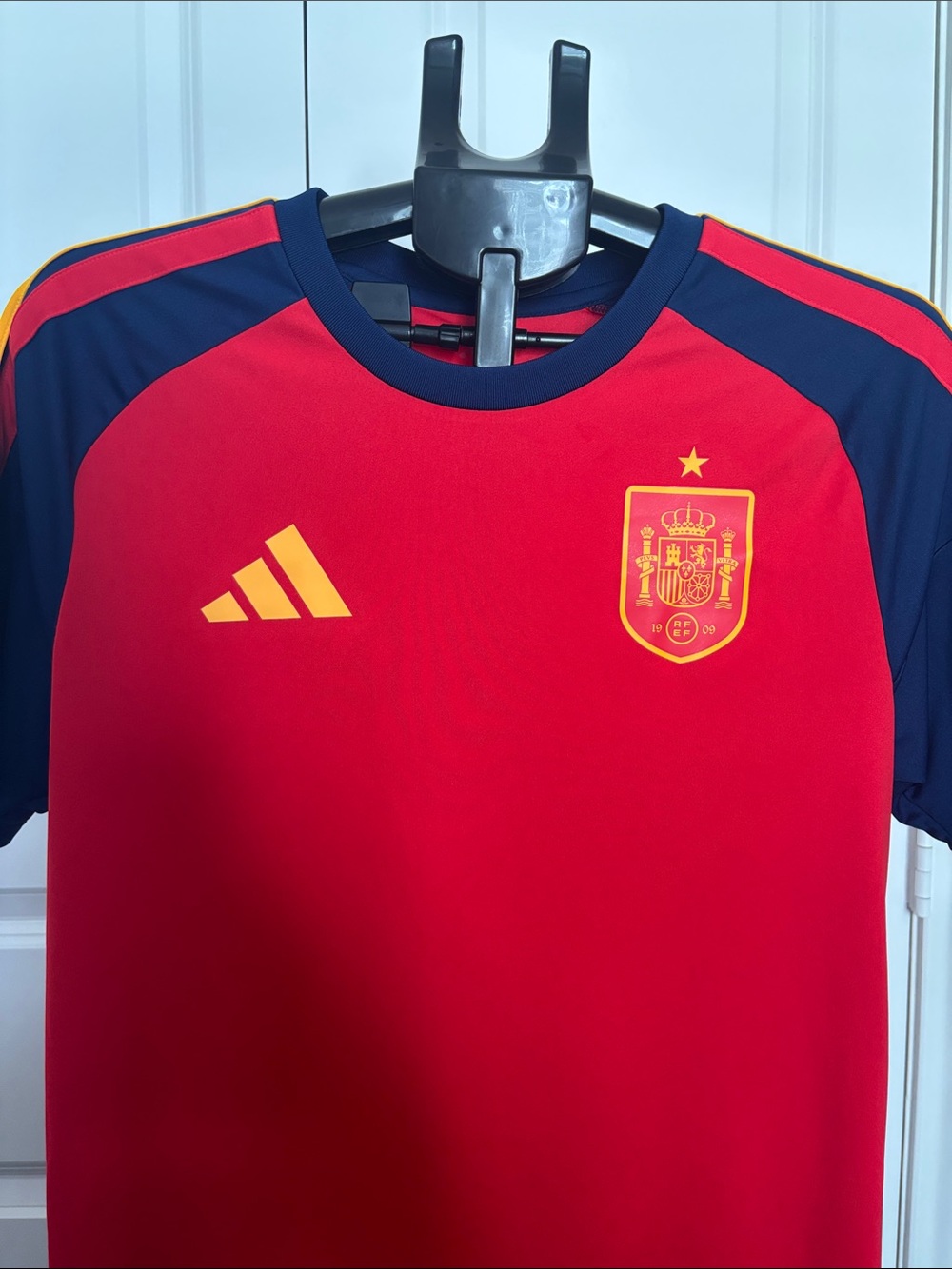 Adidas men Spain Football Jersey - Red/Navy